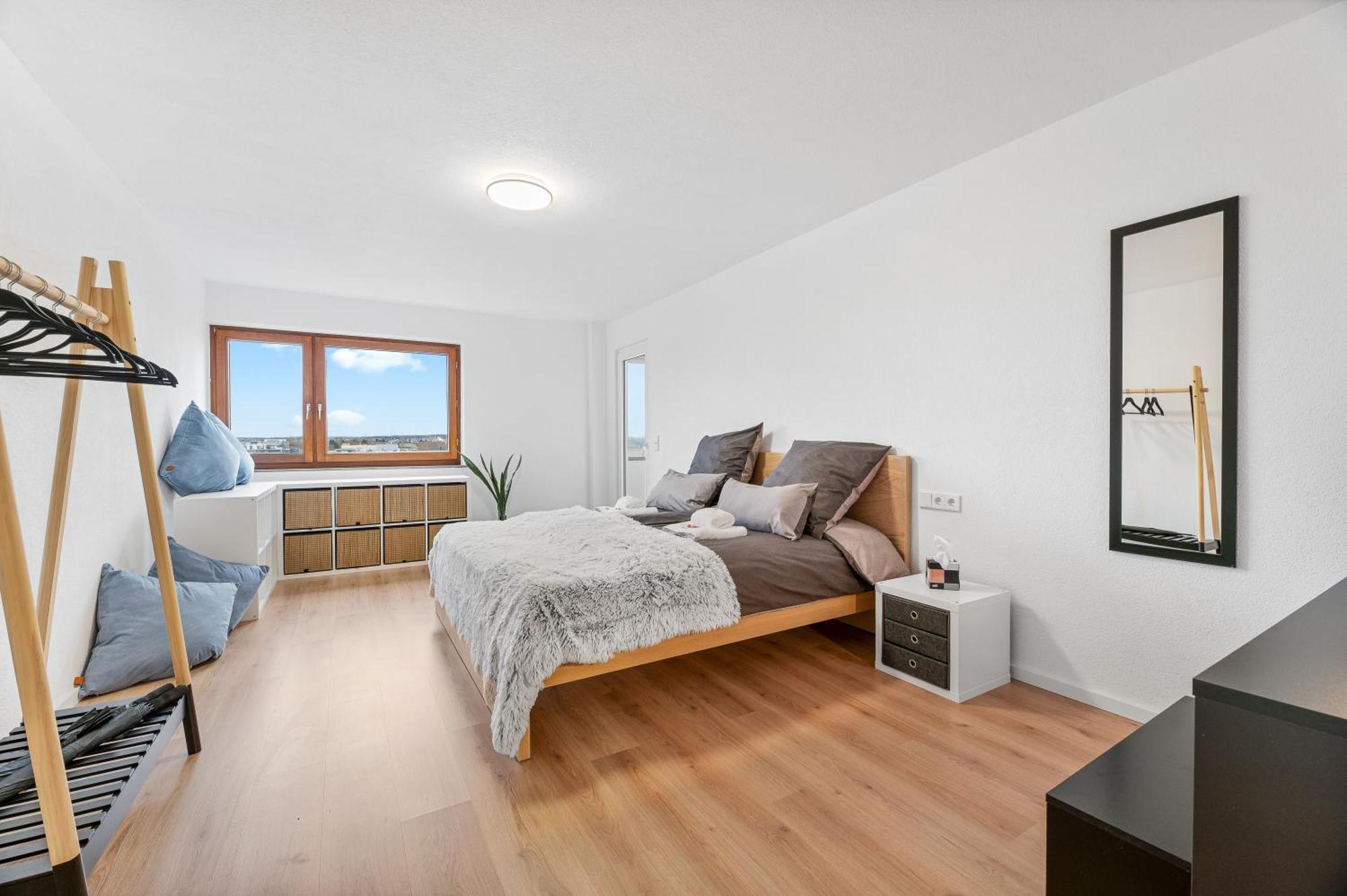 Neu: Stylische Suite Mit Ausblick Sindelfingen Dış mekan fotoğraf
